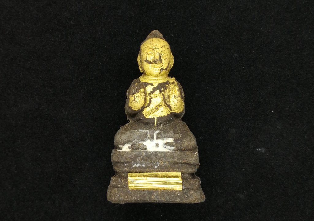 Guman Thong Amulet